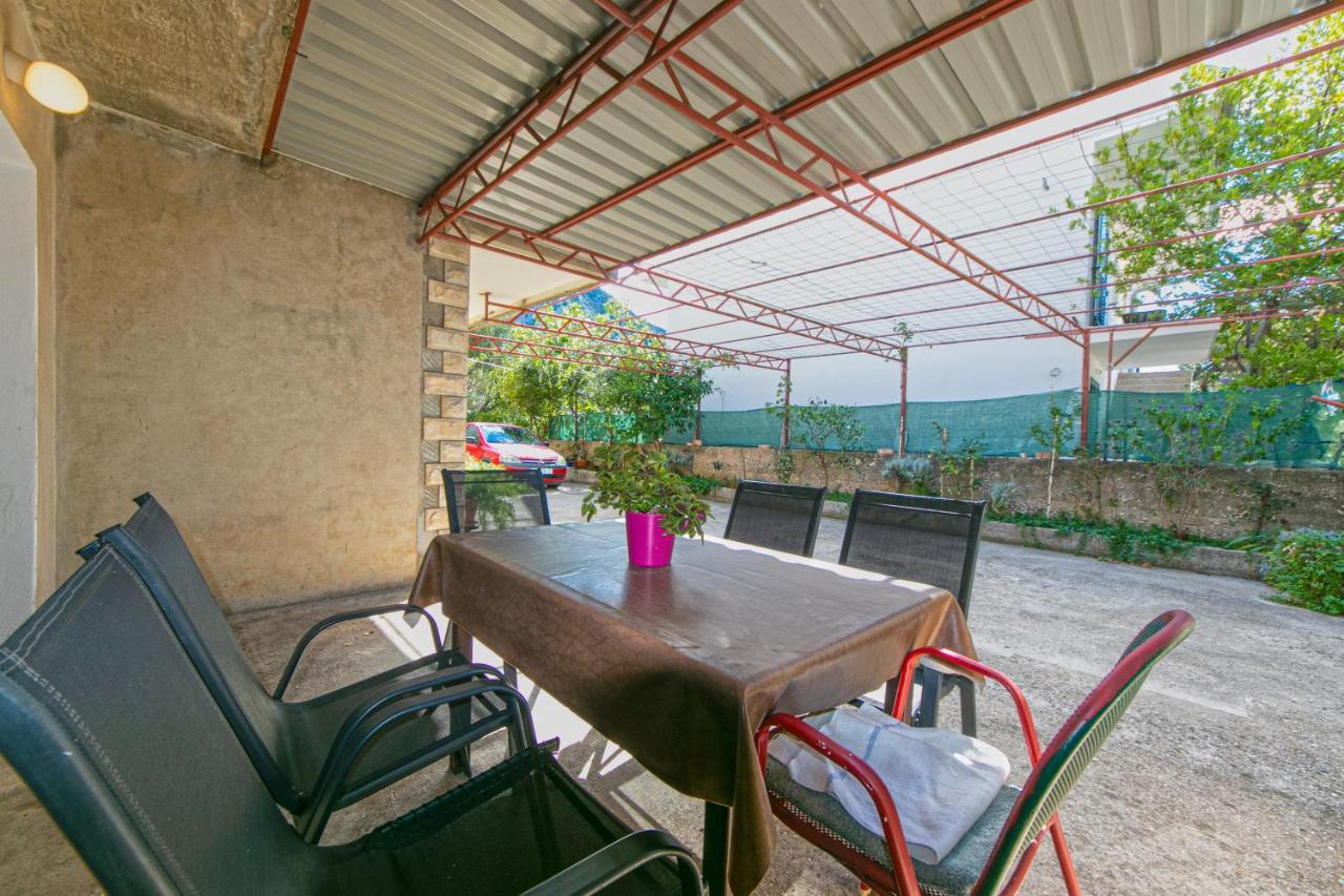 Apartments With A Parking Space Gradac, Makarska - 14708 Exterior photo