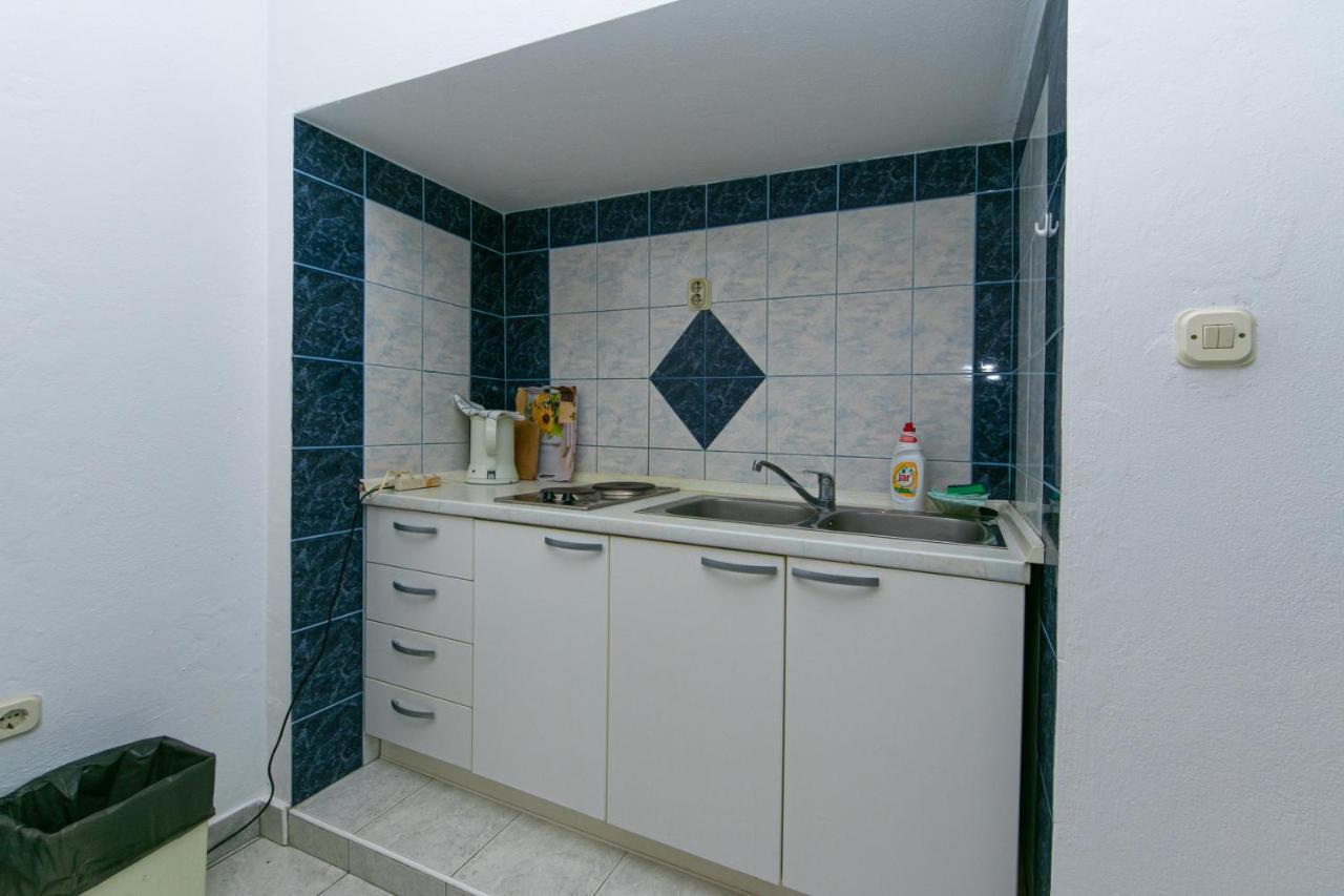 Apartments With A Parking Space Gradac, Makarska - 14708 Exterior photo